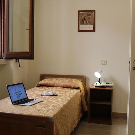 Albergo Del Santuario Santa Maria di Leuca Exterior foto