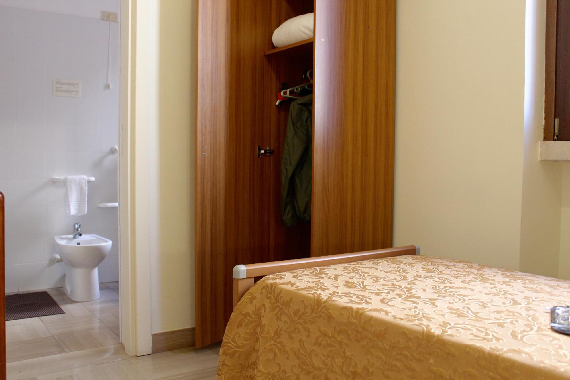 Albergo Del Santuario Santa Maria di Leuca Exterior foto